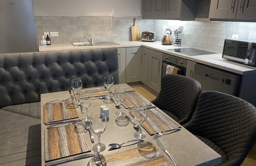 Strabane Appartement | Lovely three-bedroom apartment in Strabane.