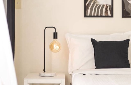 Sunnybank Maison | Lovely tiny home at Sunnybank CBD Street Parking