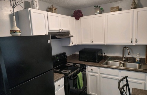 Tallahassee Appartement | Lovely two bedroom rental unit near FAMU and FSU.