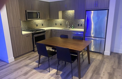 Downtown Appartement | Lovely Unit located in Anaheim - Near Disneyland