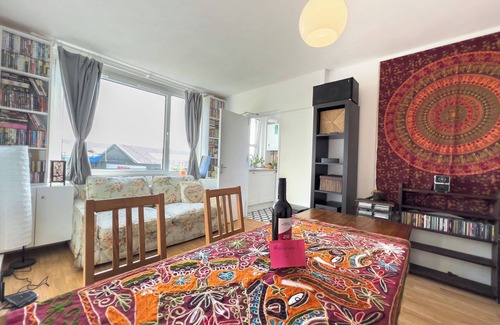 Junction Appartement | Lovely, very well connected flat in Central London!