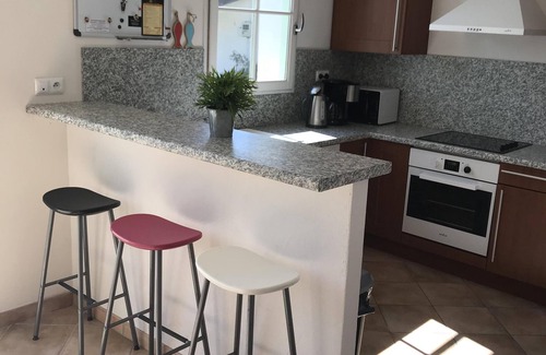L'Aiguillon-sur-Vie Villa | Villa de 4 chambres avec piscine privée chauffée et grand jardin privé.