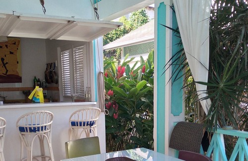 El Callejon Maison | Lovely Villa 5 Minute Walk to the Beach in the Center of Town