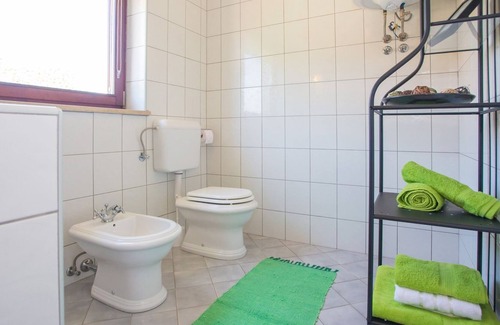 Kukci Cottage | Villa spacieuse à Kukci avec piscine