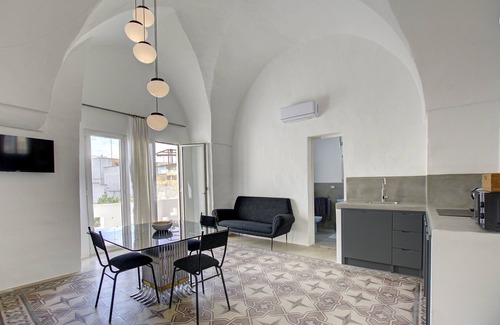 Parabita Appartement | Lovely70-Style TERRACE+PATIO