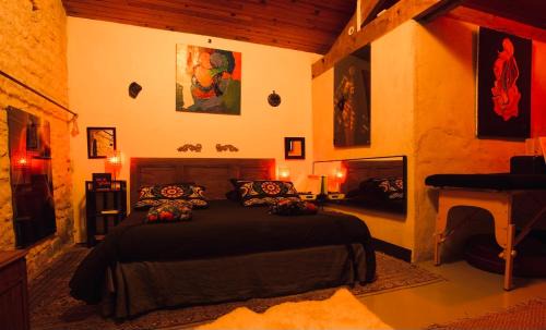 Maillezais Hôtel | LoveRoom Adults-Only