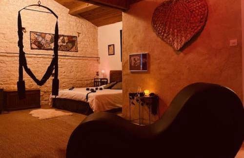 Maillezais Hôtel | LoveRoom Adults-Only