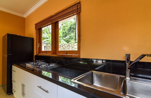 Kaliasem Villa | Lovina Luxury 3BR Villa With Pool & Free Breakfast!