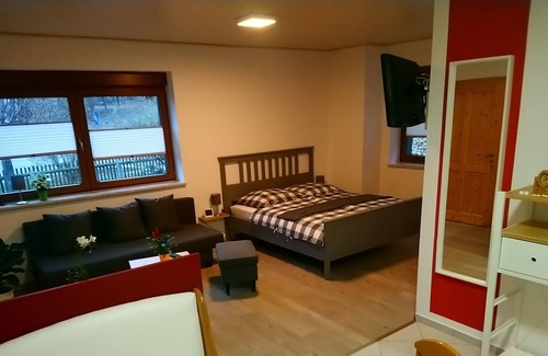 Schwarzenberg/Erzgeb. Appartement | appartement joliment meublé à Schwarzenberg