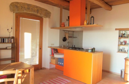 Tortorella Appartement | Soigneusement restaurée en appartement ensemble en pierre avec vue sur mer