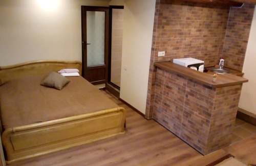 Sololaki Maison | Chambre économique avec lit King Size