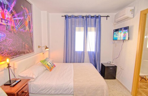Centro Maison | Low cost rooms Malaga river