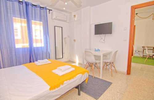 Centro Maison | Low cost rooms Malaga river