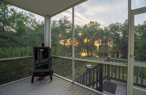 Tallahassee Maison | Low Country Living @ Lake Iamonia with Golf Cart