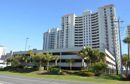 Navarre Beach Copropriété | Belle Beachfront- La plus grande piscine- Service de plage fourni par le nouveau vendeur !!