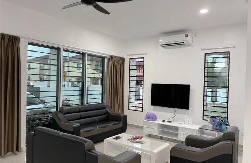 Kampung Tembok Maison | LOW SEASON PROMOTION! 4B12B Mountainville Bungalow
