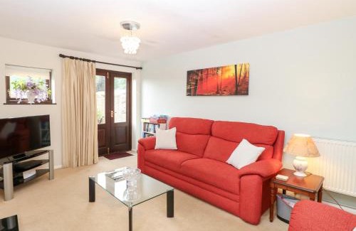 Diss Maison | Lowbrook Cottage