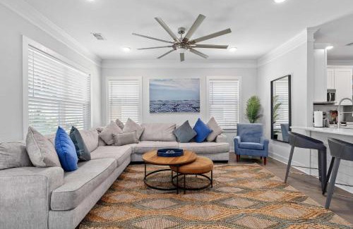 Mount Pleasant Maison | Lowcountry Lux 5 min to Beach 7 min to Dtwn