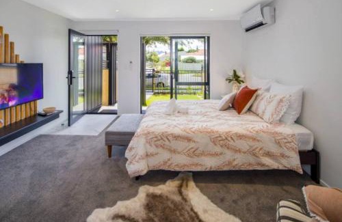 Lower Hutt Maison | Lower Hutt Hideaway