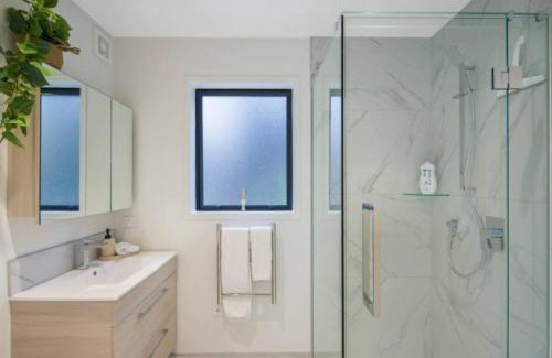 Lower Hutt Maison | Lower Hutt Hideaway
