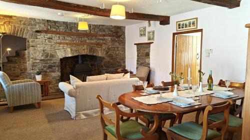 Llangynidr Maison | Lower Lock Cottage