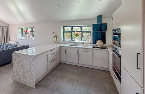 Coton in the Elms Maison | Lower Peastocking