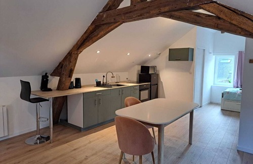 Ancenis Appartement | Studio du bas vue jardin