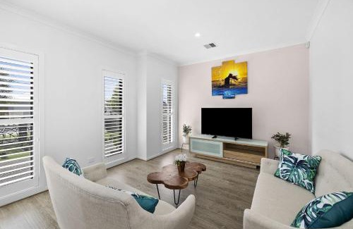 Torquay Maison | Lowtide Five Bedroom 22