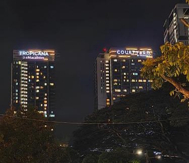 Downtown George Town Appartement | LS Tropicana 218*Sea View*1BR*Georgetown*King Bed