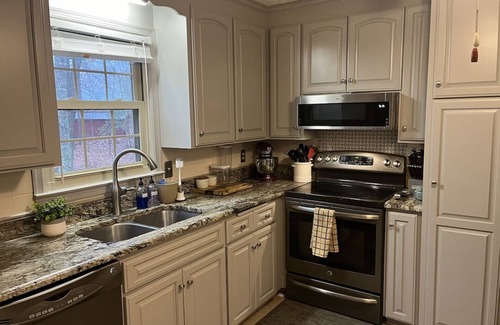 Forest Maison | LU Commencement Rental - Easy 15 minute drive to LU campus.