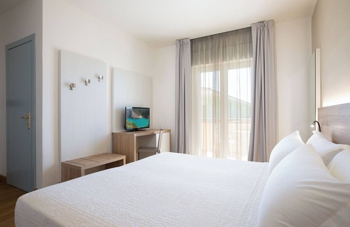 Villarios Hôtel | Lu'Hotel Porto Pino