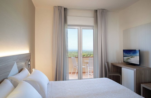 Villarios Hôtel | Lu'Hotel Porto Pino