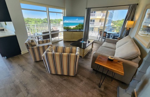 Sandestin Copropriété | Luau 6424 | 1BR Condo w/ Gulf Views, Pool & Steps to the Beach