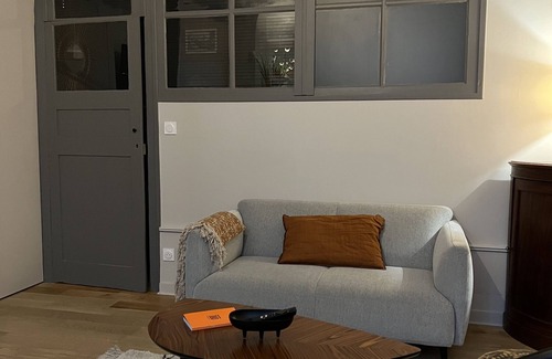 Clermont Ferrand City Centre Appartement | Lucas II appartement 35 m2 hôtel particulier XII eme siecle