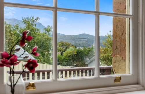 Kingston Maison | Lucas Street - a timeless, contemporary, Georgian home.