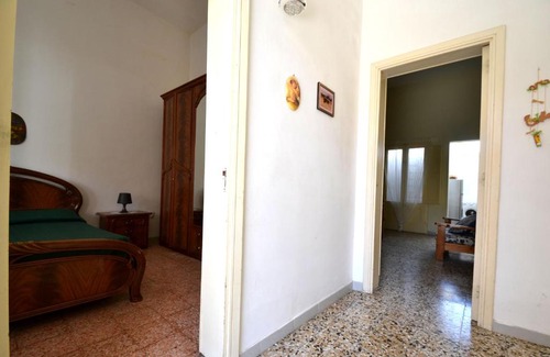 Roca Vecchia Maison | Luce holiday home with air conditioning for 5 guests