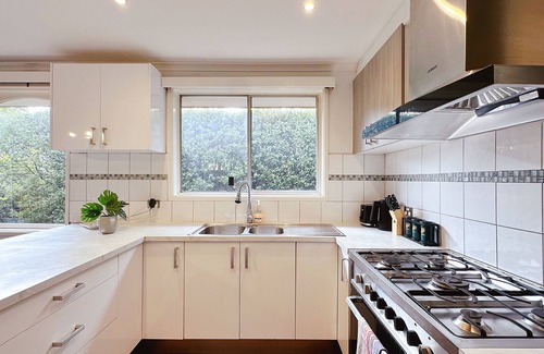 Frankston Maison | Lucerne Escape/12min to Beach/4Bedroom/Workplace