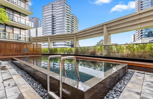 South Yarra Appartement | Lucia South Yarra *POOL, GYM & PARKING
