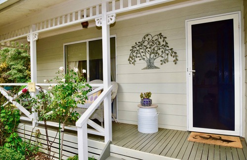 Burrawang Cottage | Lucindale beau jardin cottage,