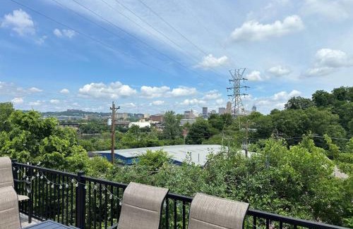 Ludlow Maison | Ludlow Lodge with City Views
