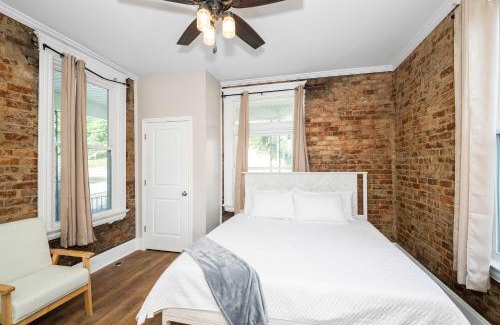 Ludlow Maison | Ludlow Lodge with City Views