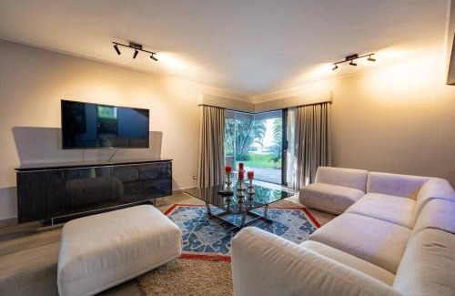Santa Catarina Barahona Maison | Lujosa y espaciosa casa en el Lago
