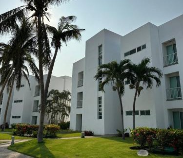La Poza Appartement | Lujoso Departamento con vista a alberca en Acapulco Diamante