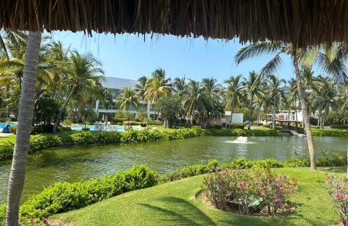 La Poza Appartement | Lujoso Departamento con vista a alberca en Acapulco Diamante