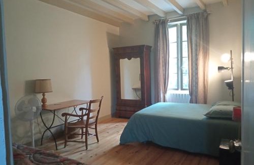 Castelmoron-sur-Lot Maison | Lulu