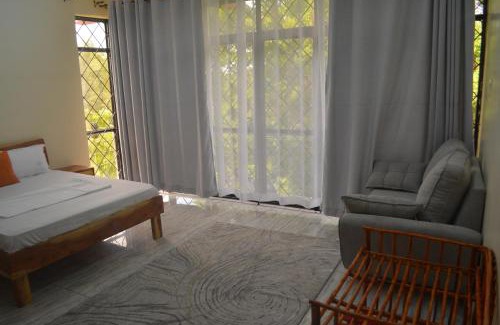 Nyali Maison | Lulu Homestay