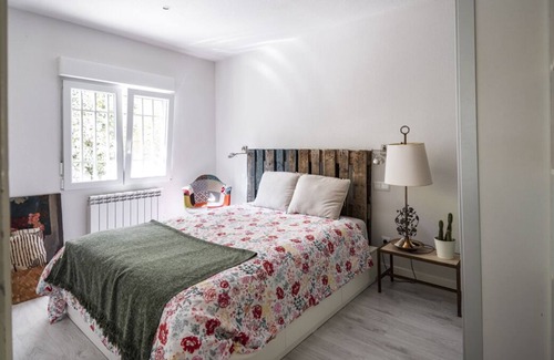 San Lorenzo de El Escorial Appartement | Luminoso Apartamento con Piscina