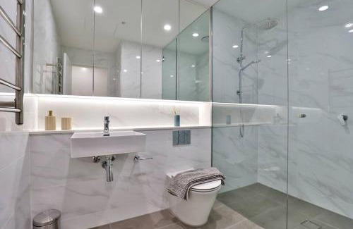 Leichhardt Appartement | Lumière Sanctuary - Antique Elegance with Parking