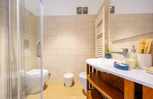 Quartiere XXVII Primavalle Maison | Luminosa camera con bagno privato interno - vicina alla metro