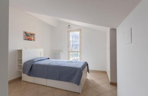 Atri Maison | Luminosa casa a Casoli di Atri con giardino